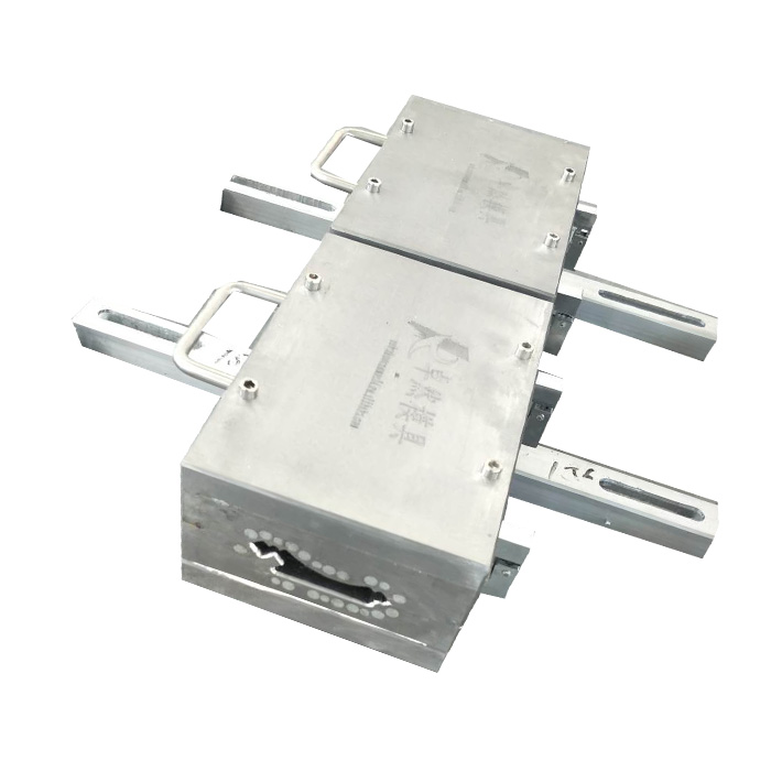 Decorative line die